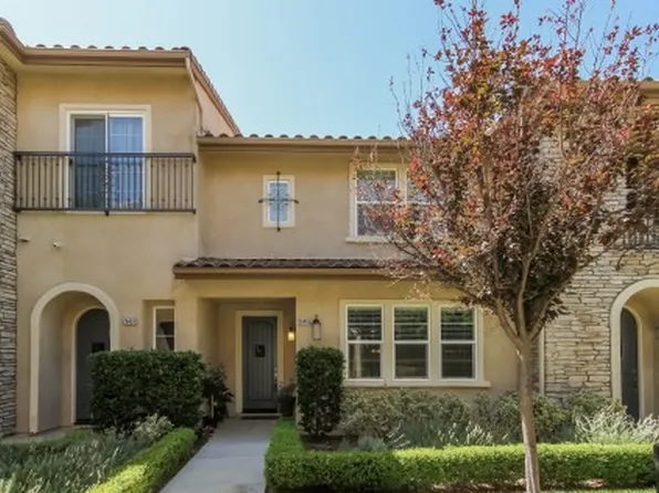 28485 Herrera St, Valencia, CA 91354