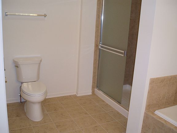 2632 Camberley Circle