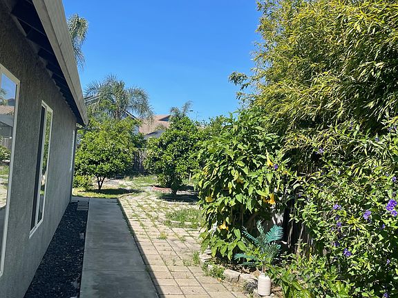 4th image of 4407 Janell Ln