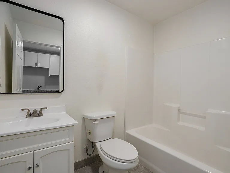 22140 Main St #8 — Photo 5