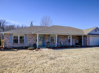 826 Chatsworth Dr, Grove, OK 74344