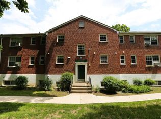 39 Fieldstone Dr APT F2, Hartsdale, NY 10530