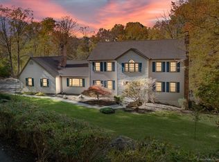 251 Old Zoar Rd, Monroe, CT 06468