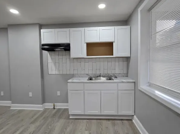 74 W Rockland St, Philadelphia, PA 19144