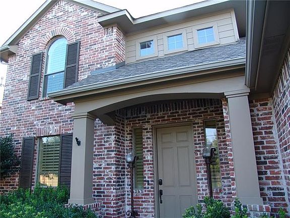 5th image of 1605 Country Walk Dr