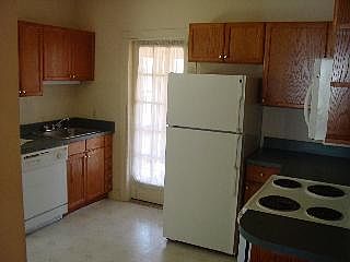 4th image of 14 Parker Ave