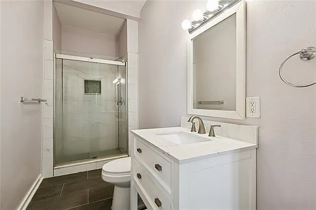 2207 Saint Ann St — Photo 8