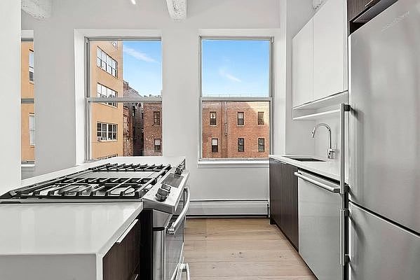 1st image of 275 Park Ave #7AA