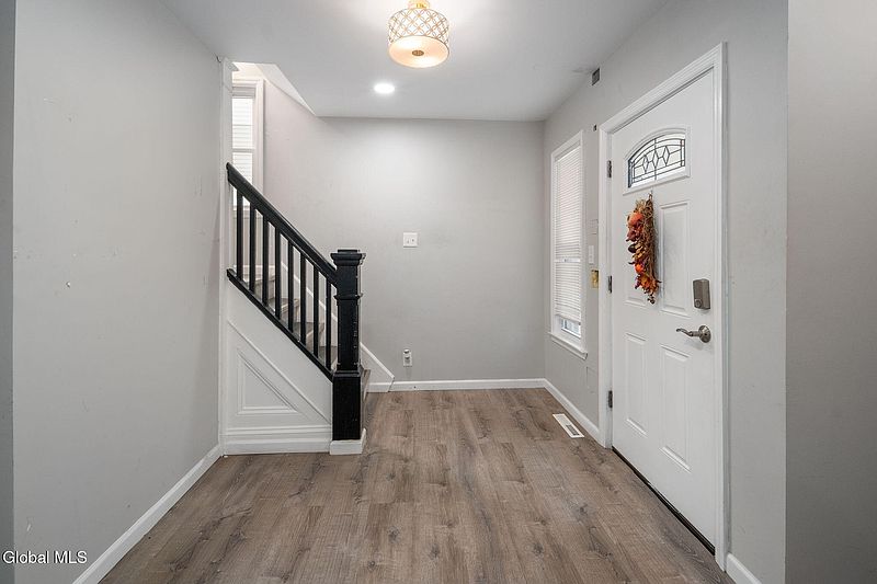 2nd image of 82 Haigh Avenue