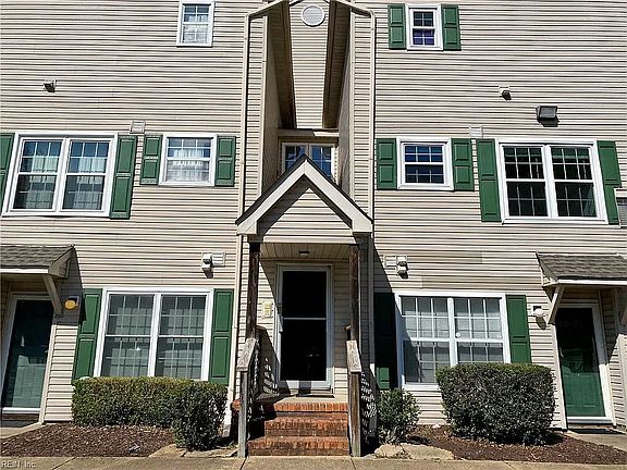2nd image of 12834 Daybreak Cir