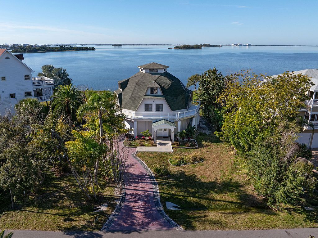 1074 Point Seaside Dr - Property Image