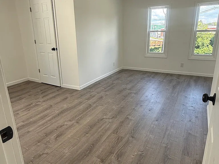 52 Walnut St — Photo 8