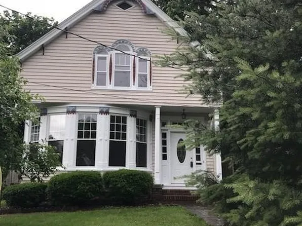 343 2nd St, Paris, KY 40361