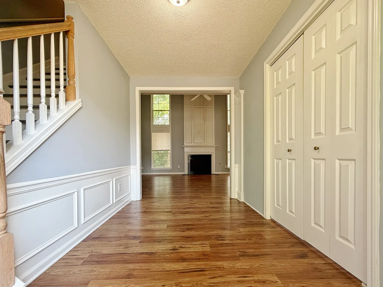 3 bed, 2079 sqft, $2,800 — Photo 2