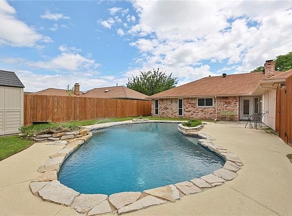 4th image of 2311 Daybreak Dr