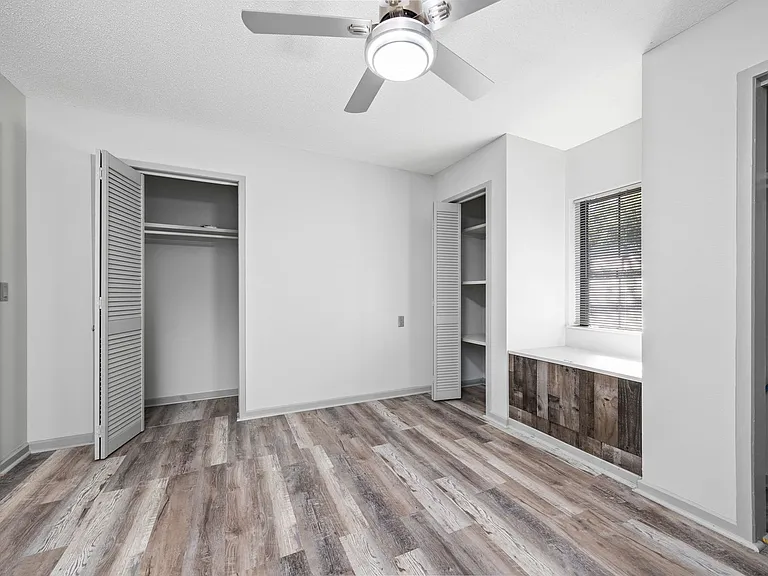 1108 2nd Ave SW — Photo 4