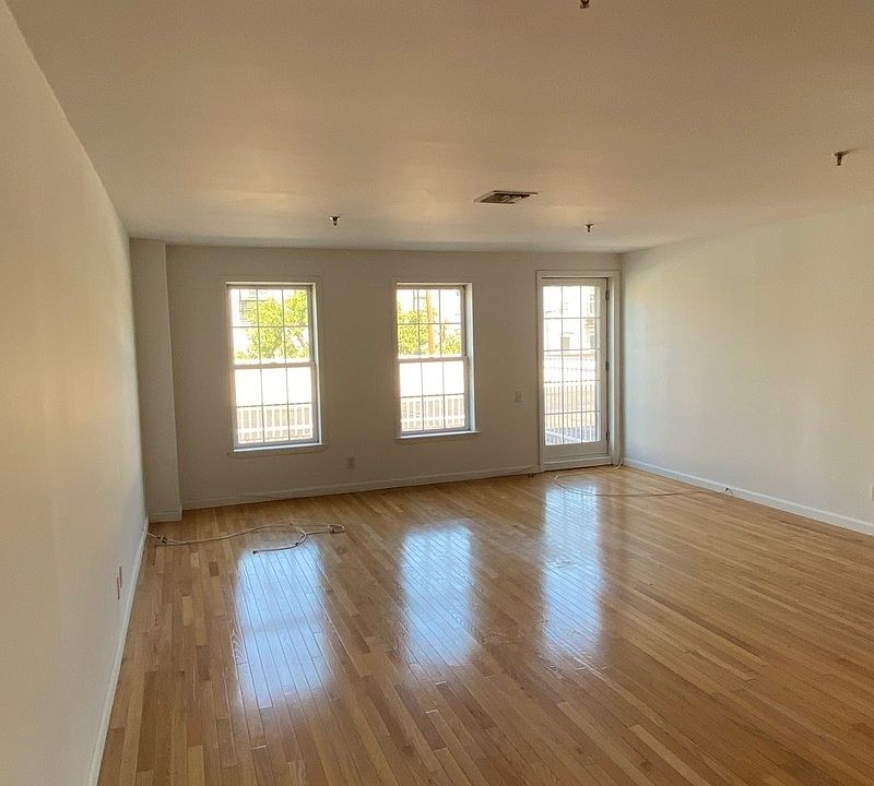 1st image of 291 President St #6