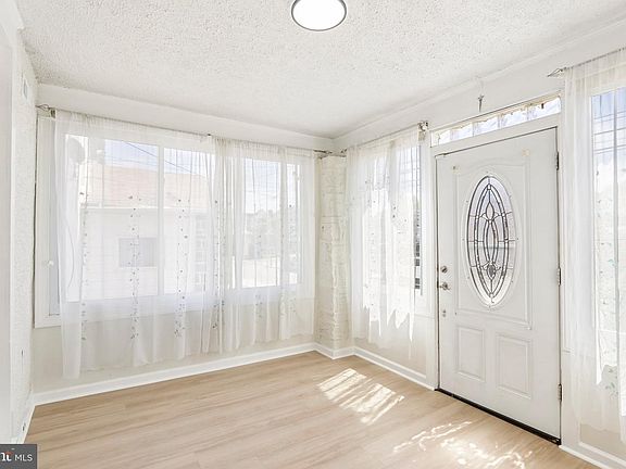 5th image of 7407 Rogers Ave