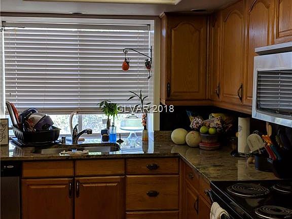 4th image of 320 Analisa Ln