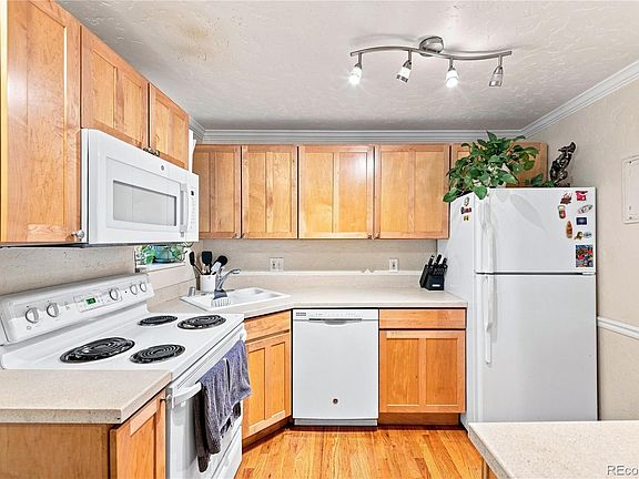 3rd image of 1243 Vine Street #3