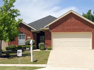 2109 Belmont Dr, Roanoke, TX 76262