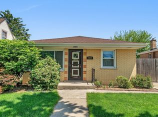 7927 Austin Ave, Burbank, IL 60459