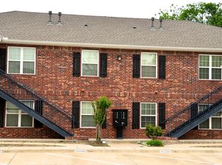 304 E Edwards St APT 202, Edmond, OK 73034