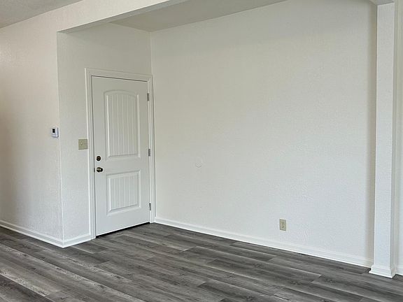 4th image of 164 E Eagle St APT 4