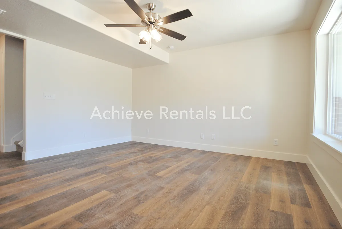 Building Photo - 2038 N 380 E