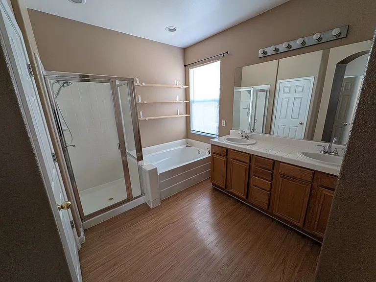 1113 Scenic Park Ter — Photo 24