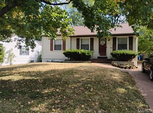 424 Lancashire Rd, Saint Louis, MO 63137