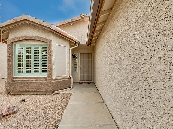 2nd image of 1421 E La Costa Dr