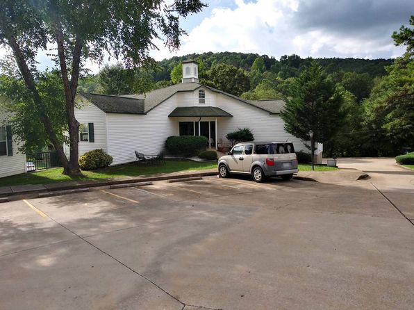 609 W Court St #19