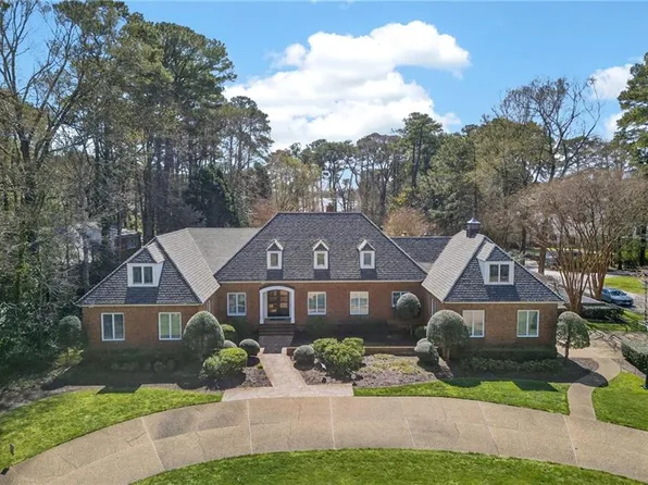 1613 Duke Of Windsor Rd, Virginia Beach, VA 23454