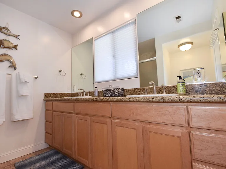 1052 Isabella Ave #A — Photo 21