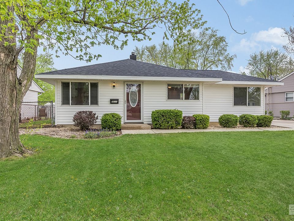 1st image of 2517 Fairway Dr