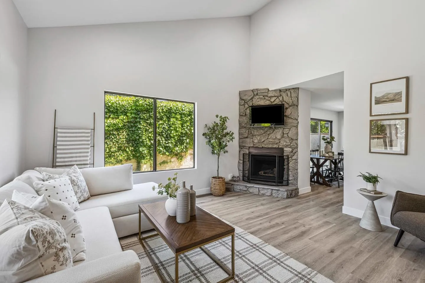 8448 Delta Dr photo 1