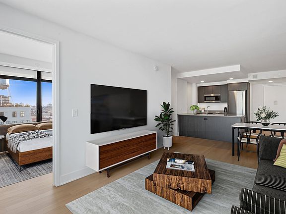 4th image of 662 Pacific St #16C