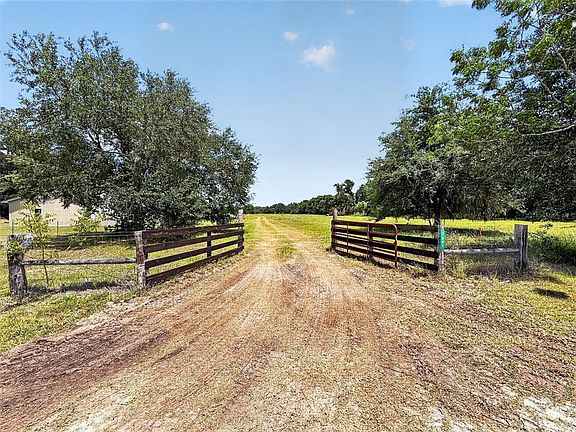 2nd image of 7755 County Road 714