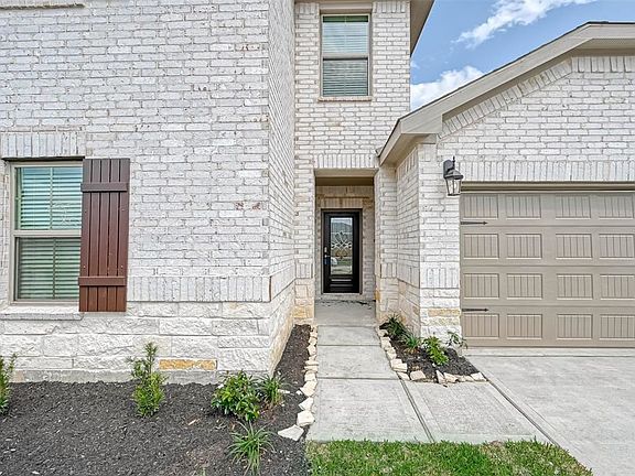 2nd image of 3511 Telford Ln