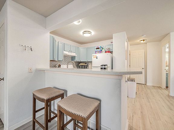 5th image of 844 Apex Dr Unit F