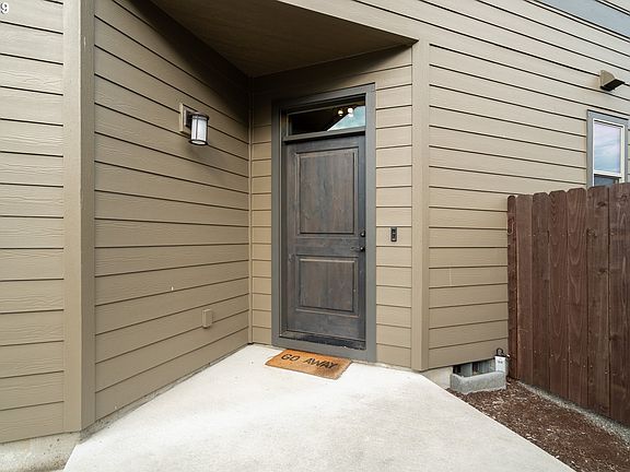 4th image of 15326 NE 107th St