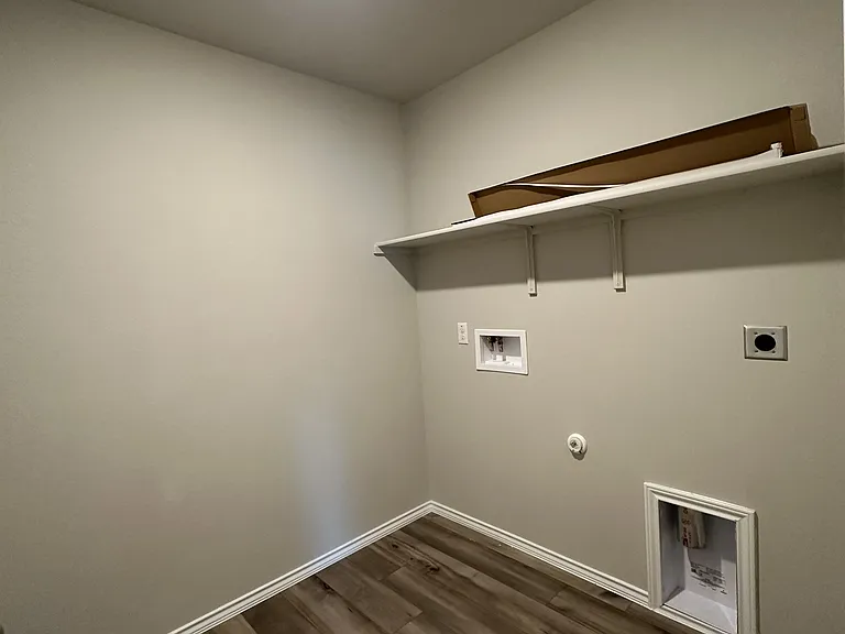 7005 Luella Dr — Photo 9