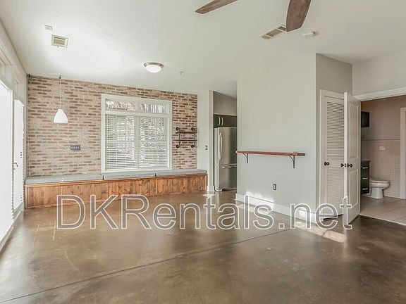 4th image of 1300 Dekalb Ave NE #211