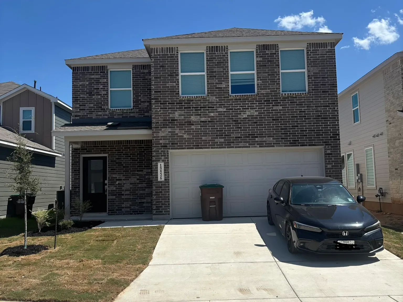 5 bed, 2516 sqft, $600 — Photo 1