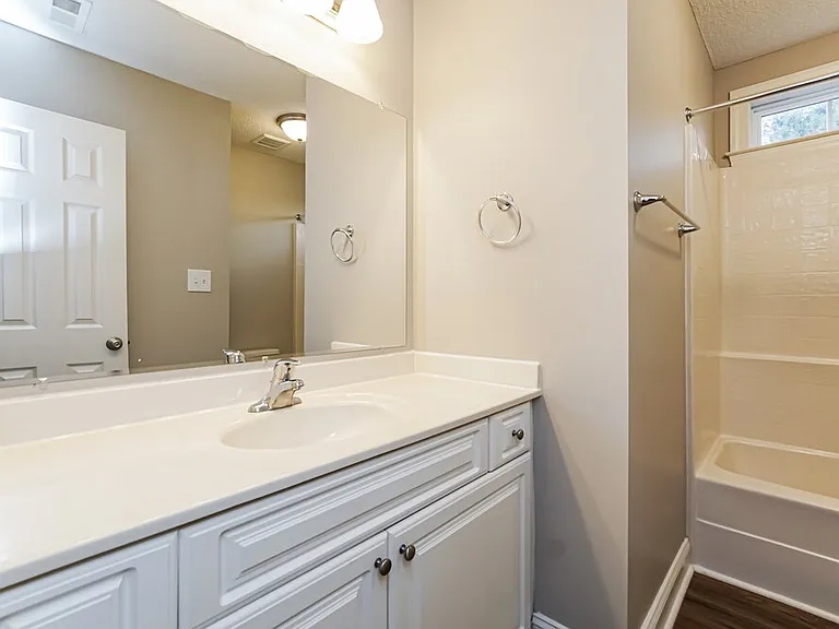 662 Landing View Dr — Photo 12