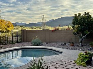 8552 N Moonfire Dr, Tucson, AZ 85743