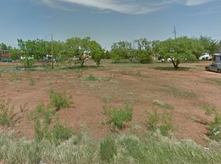 116 Seminole St, Tye, TX 79563