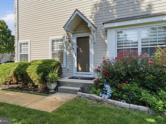 2nd image of 8607 Normandy Dr