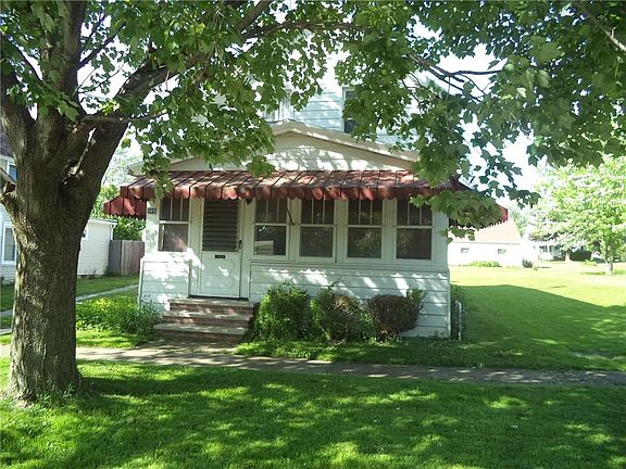 2nd image of 332 Franklin Ave